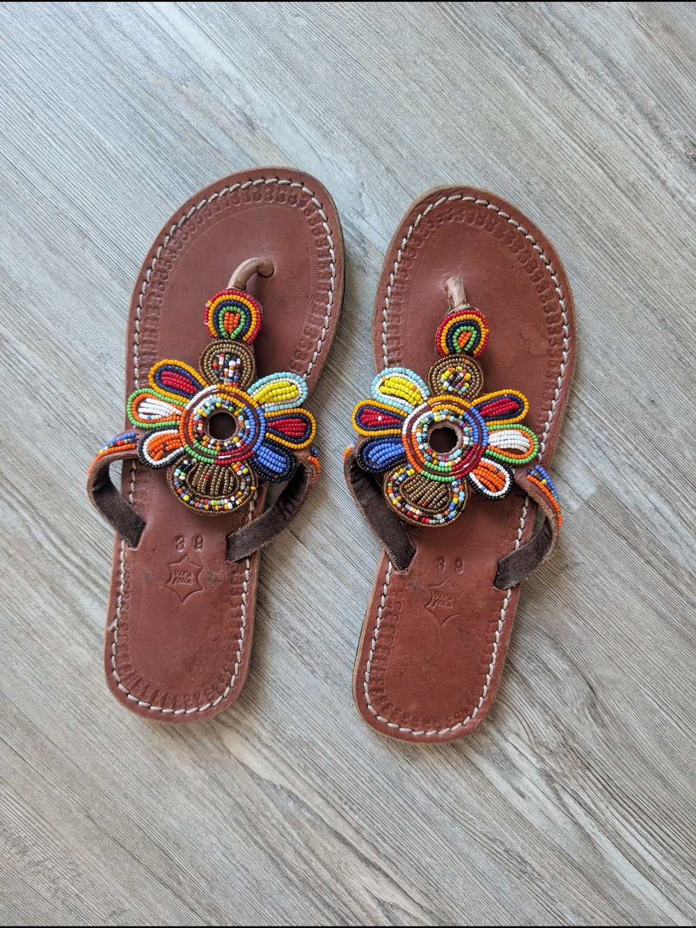 Source Unknown Brown Leather Sandals with Multicolor Beaded Floral Accents